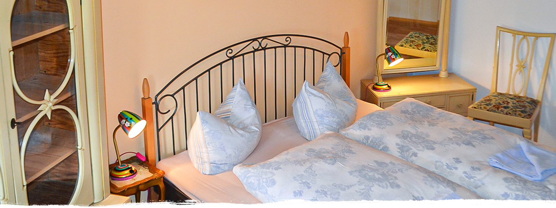 Elfenbeinzimmer – Almbauernhof